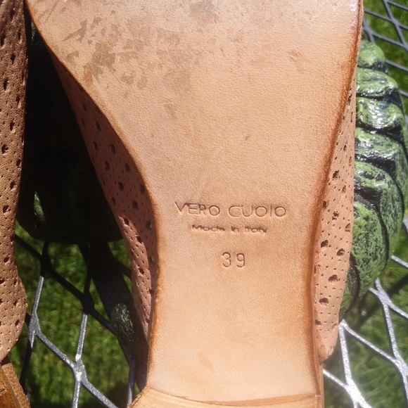 Vero Cuoio L'idea Laser cut Tan Mules - Picture 4 of 16